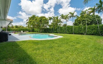 10841 SW 127th St in Miami, FL - Building Photo - Building Photo