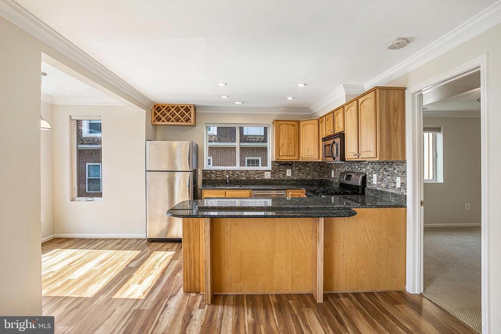 416 S Veitch St in Arlington, VA - Building Photo