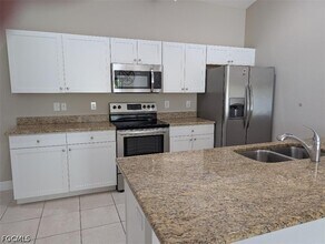 4405 SW 8th Ct in Cape Coral, FL - Building Photo - Building Photo