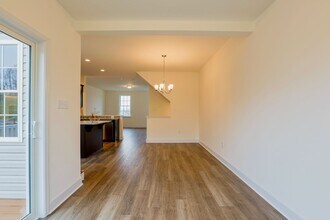 223 Holstein Dr in Hanover, PA - Building Photo - Building Photo