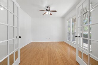 20936 Prestwick Dr in Hutto, TX - Foto de edificio - Building Photo