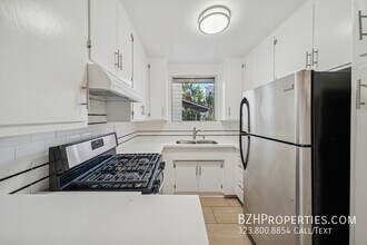 1215 Hayworth Ave in West Hollywood, CA - Building Photo - Building Photo