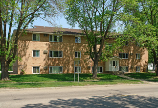 Elm Terrace Apartments in Farmington, MN - Building Photo - Building Photo