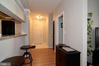 46620 Drysdale Terrace in Cascades, VA - Building Photo - Building Photo