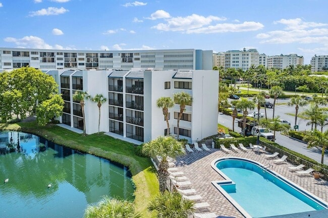 1605 S US Hwy 1, Unit F202 in Jupiter, FL - Foto de edificio - Building Photo