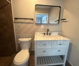 2512 Arkansas St in Carlsbad, NM - Foto de edificio - Building Photo