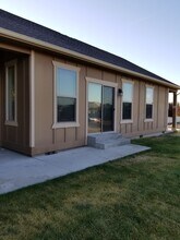 509 Bluff W Dr in Moses Lake, WA - Building Photo - Building Photo