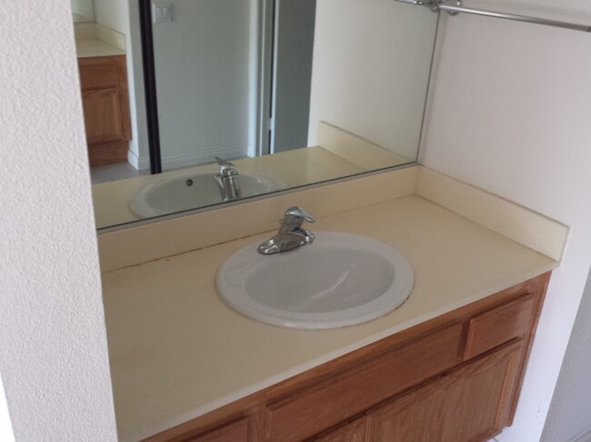 7319 Calle Cristobal, Unit Canyon Park Villas in San Diego, CA - Building Photo - Building Photo