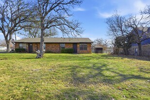 1116 Hanover St in Weatherford, TX - Building Photo