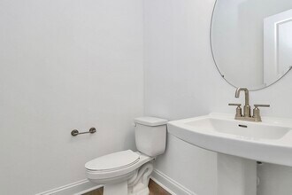 707 Hoke Ln in Davidson, NC - Building Photo - Building Photo