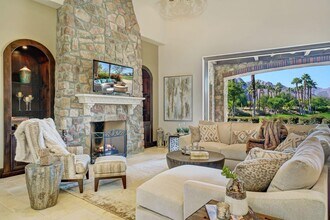 53299 Via Palacio in La Quinta, CA - Building Photo - Building Photo