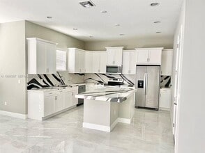 14982 RedCove Pl in Westlake, FL - Building Photo - Building Photo