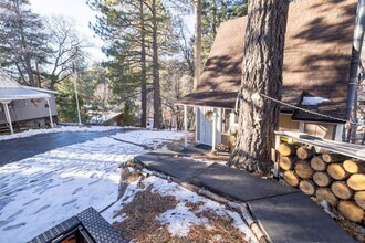 33275 Wild Rose Dr in Green Valley Lake, CA - Building Photo - Building Photo
