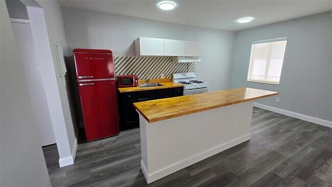 property at 7725 Harding Ave