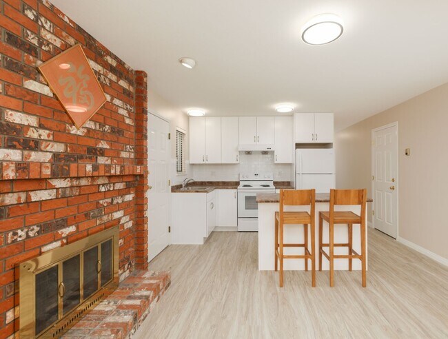 property at 3427 E 24th Ave