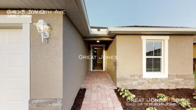 404 SW 3rd Ct in Cape Coral, FL - Foto de edificio - Building Photo