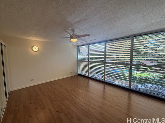 952 Ahana St in Honolulu, HI - Building Photo - Building Photo