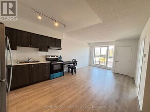 1-611 Falaise Rd in Toronto, ON - Building Photo - Building Photo