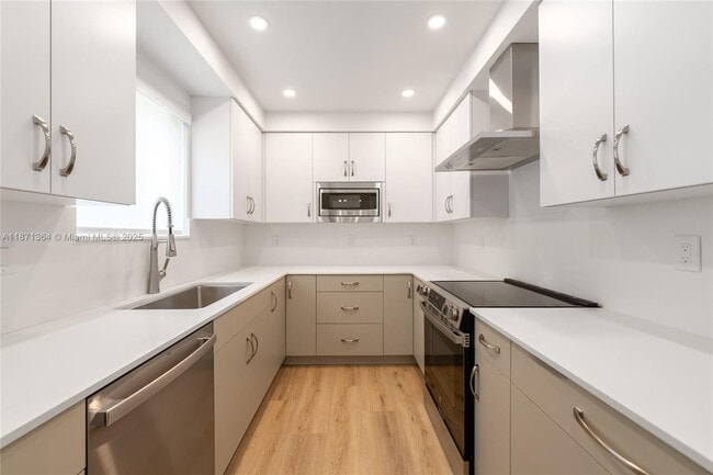 3160 S Le Jeune Rd, Unit 3160 in Coral Gables, FL - Building Photo - Building Photo