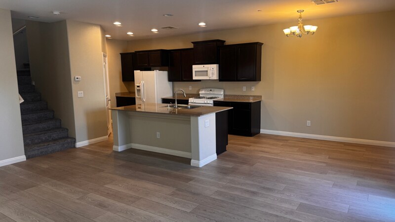 44 Jasmine Point St in Henderson, NV - Building Photo