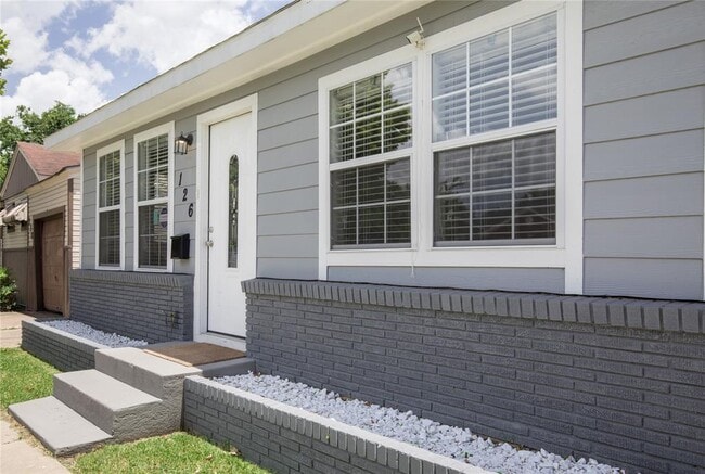 126 Pennsylvania St, Unit A in Houston, TX - Foto de edificio - Building Photo