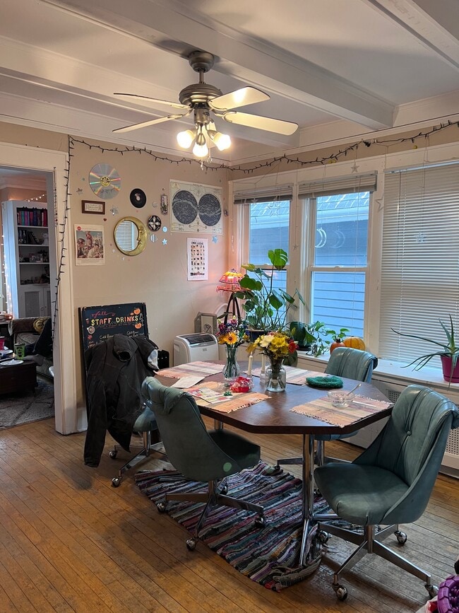 3431 N Bartlett Ave, Unit 3431 in Milwaukee, WI - Building Photo - Building Photo