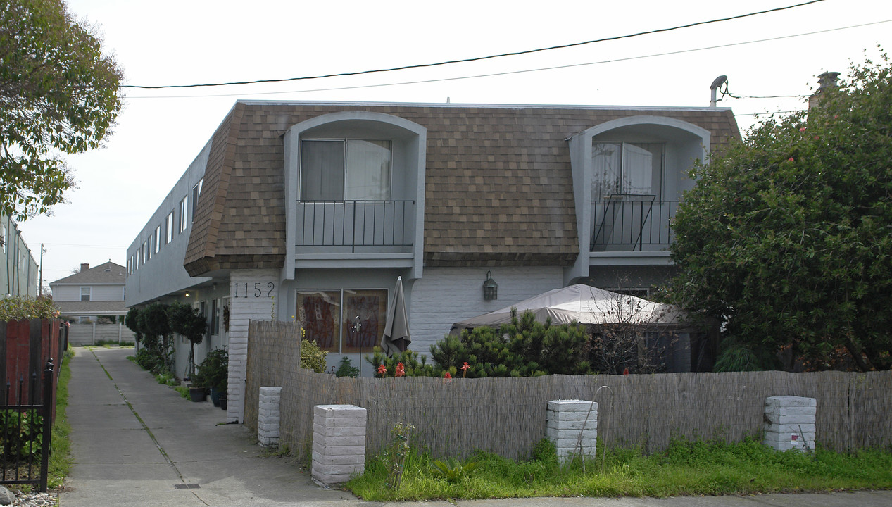 1152 Regent St in Alameda, CA - Building Photo