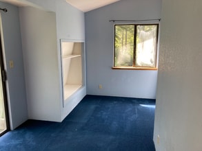 90 Whittier Ln in Mckinleyville, CA - Foto de edificio - Building Photo