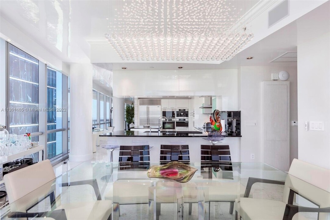 17121 Collins Ave, Unit 1604 in Sunny Isles Beach, FL - Building Photo