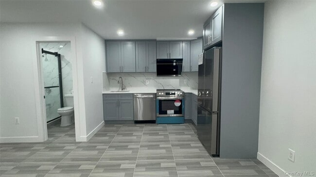 5-06 Beach 69th St in Queens, NY - Building Photo - Building Photo