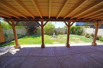 28321 Maitland Ln in Santa Clarita, CA - Building Photo - Building Photo