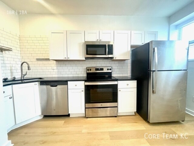 712 Linwood Blvd in Kansas City, MO - Building Photo