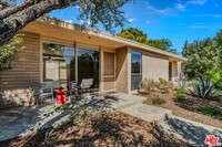 360 Cabrillo Rd in Palm Springs, CA - Building Photo - Building Photo