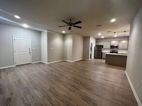 9804 Avenue U in Lubbock, TX - Building Photo - Building Photo