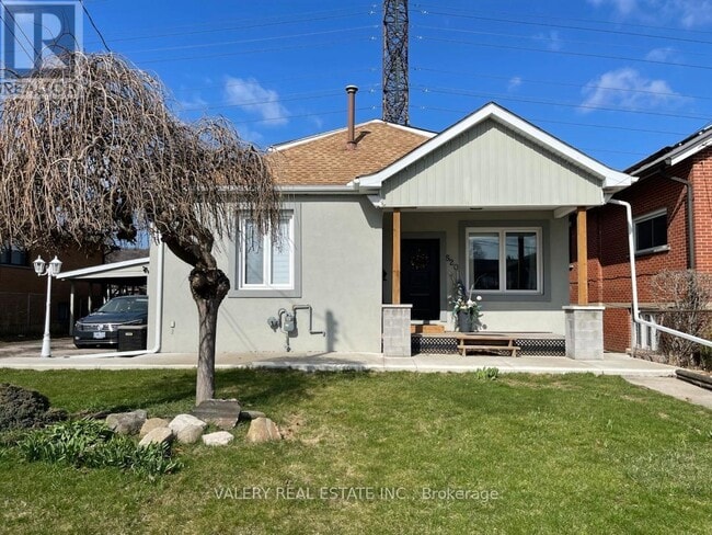 property at 520 Cochrane Rd