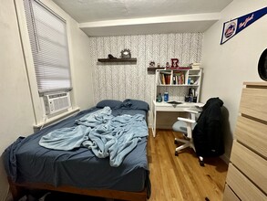 221 Summer St, Unit 3r in Somerville, MA - Building Photo - Building Photo