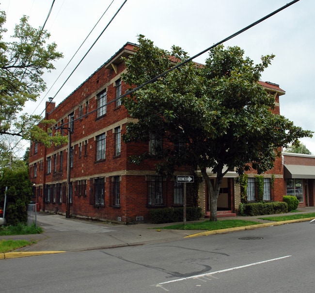 THE WILDER APARTMENTS in Eugene, OR - Building Photo - Building Photo