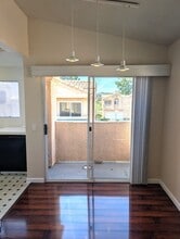 18842 Vista Del Canon in Santa Clarita, CA - Building Photo - Building Photo