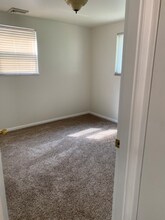 4947 Charlemar Dr in Cincinnati, OH - Building Photo - Building Photo