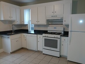 3 Belknap St in Dedham, MA - Building Photo - Building Photo