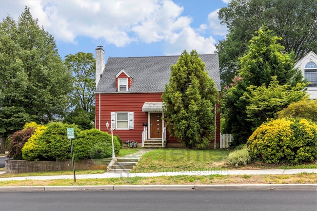 property at 83 Chelsea Rd