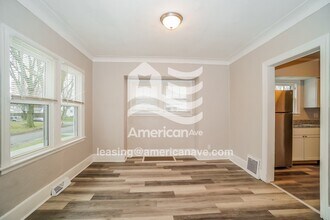 1611 Hagley Rd in Toledo, OH - Foto de edificio - Building Photo