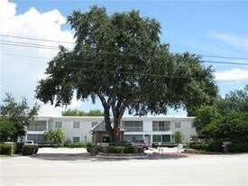 6417 Bay Club Dr in Fort Lauderdale, FL - Building Photo