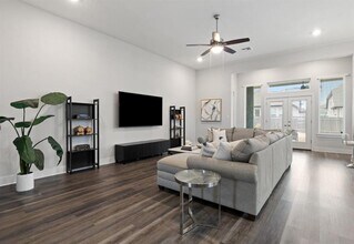 20813 Claire Jean Path in Pflugerville, TX - Building Photo - Building Photo