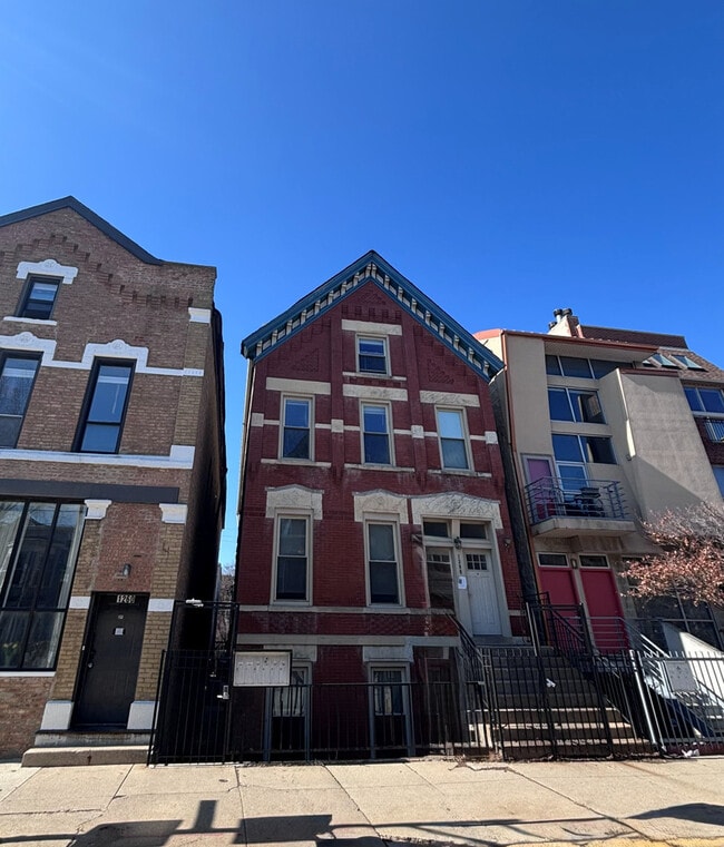 1300 N Greenview Ave in Chicago, IL - Building Photo - Building Photo