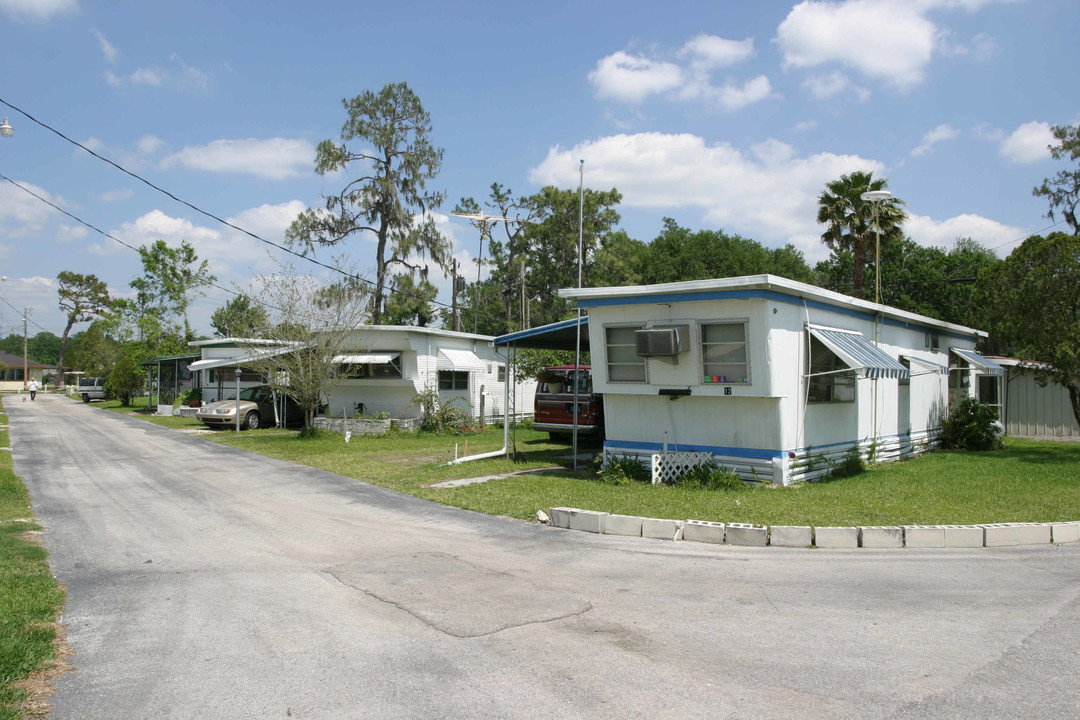 Melody Acres in Lakeland, FL - Building Photo