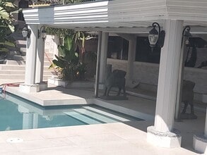 804 Cloverview Dr in Glendora, CA - Building Photo - Building Photo