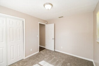 714 S 42nd St in Louisville, KY - Building Photo - Building Photo
