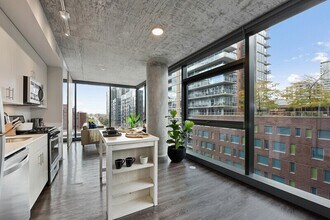 720 S Clark St, Unit 203 in Chicago, IL - Foto de edificio - Building Photo