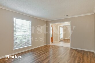 4146 Meadowbank Dr in Seabrook, TX - Foto de edificio - Building Photo